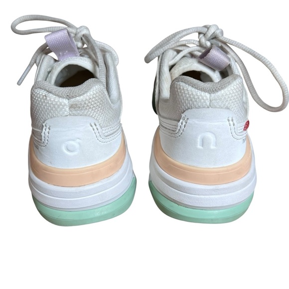 Kids On The Roger Pro Shoes Sz 3.5Y Big Kid School Basketball Sneaker On Clouds - Picture 7 of 14